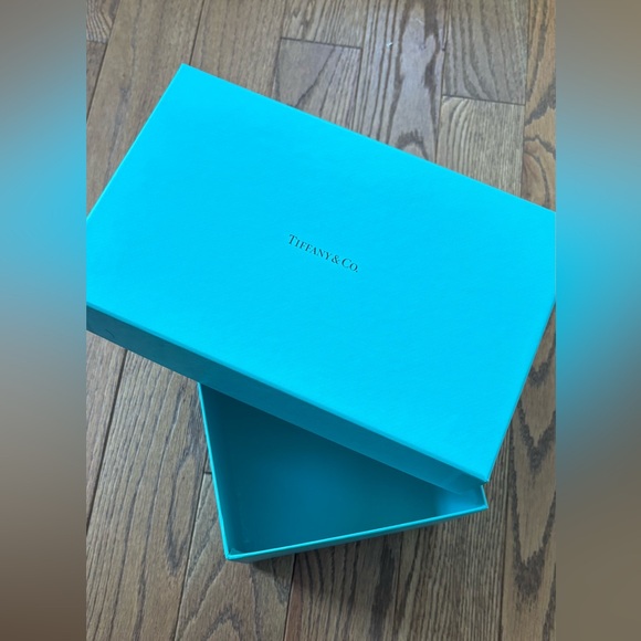 Tiffany & Co. Handpainted White Elephant Coin Bank - Picture 12 of 13